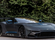 米兰体育官方网站-荷兰风暴席卷圣西罗，苏亚雷斯导演的米兰之夜