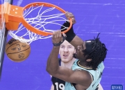 ac米兰体育官网-包含猛龙后卫连续比赛高效表现，成为球队得分王的词条