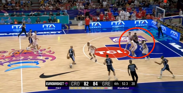 包含维拉利亚出色发挥，客场逆袭击败对手的词条