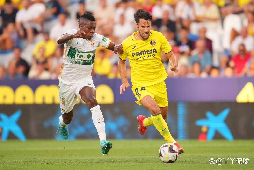 包含利兹联意外跻身欧冠，引发热议的词条